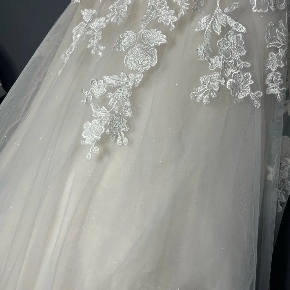 Glitter, tulle, strapless ball gown - Picture 12 of 14